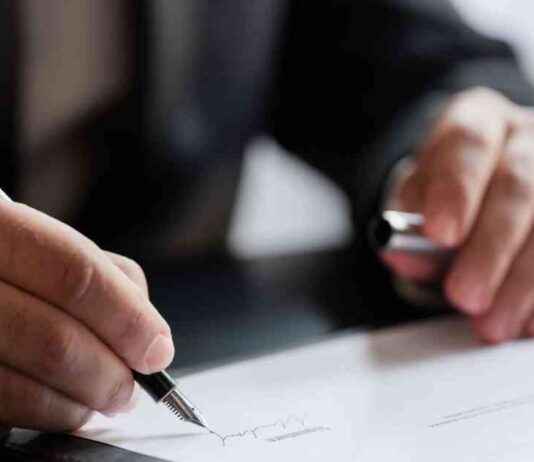 Trump, Biden AI Geliştirme Kararnamesi İptali – SEO Dostu Başlık trump-biden-a-gelitirme-kararnamesi-iptali-seo-dostu-balk